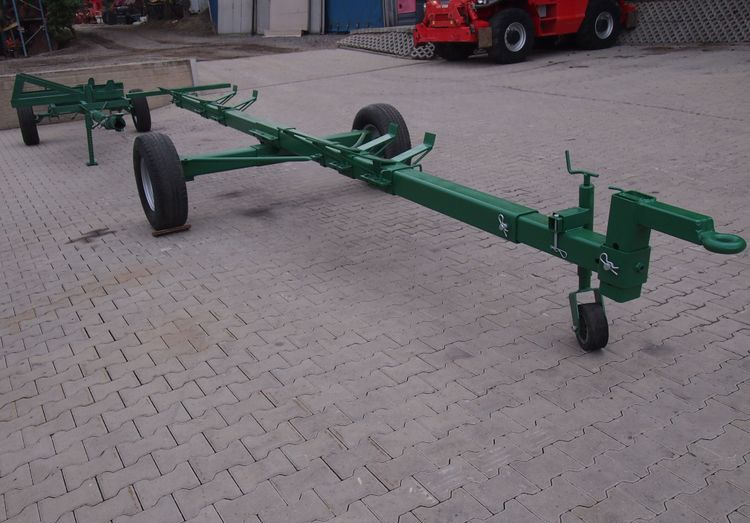 Wózek do kombajnu New Holland 4-6m Wózek pod heder New Holland , John Deere, Claas - Adapter szállító kocsi: 3 kép. Wózek do kombajnu New Holland 4-6m Wózek pod heder New Holland , John Deere, Claas - Adapter szállító kocsi: 3 kép.