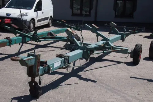 Wózek do kombajnu pod heder do zboża - Adapter szállító kocsi: 4 kép. Wózek do kombajnu pod heder do zboża - Adapter szállító kocsi: 4 kép.