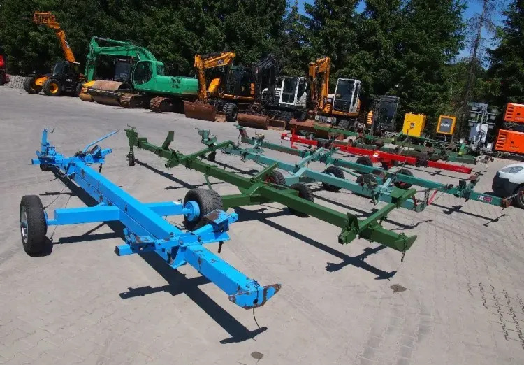 Wózek do kombajnu pod heder do zboża - Adapter szállító kocsi: 1 kép. Wózek do kombajnu pod heder do zboża - Adapter szállító kocsi: 1 kép.