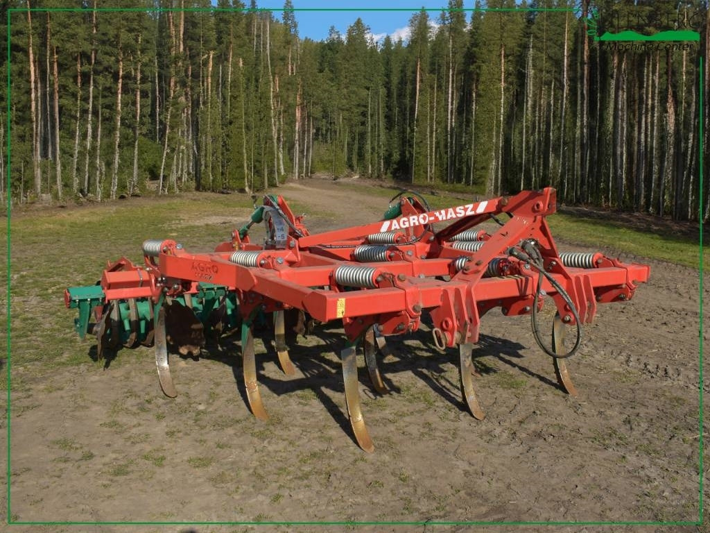 Agromasz Runner 30 - Kultivátor: 1 kép. Agromasz Runner 30 - Kultivátor: 1 kép.