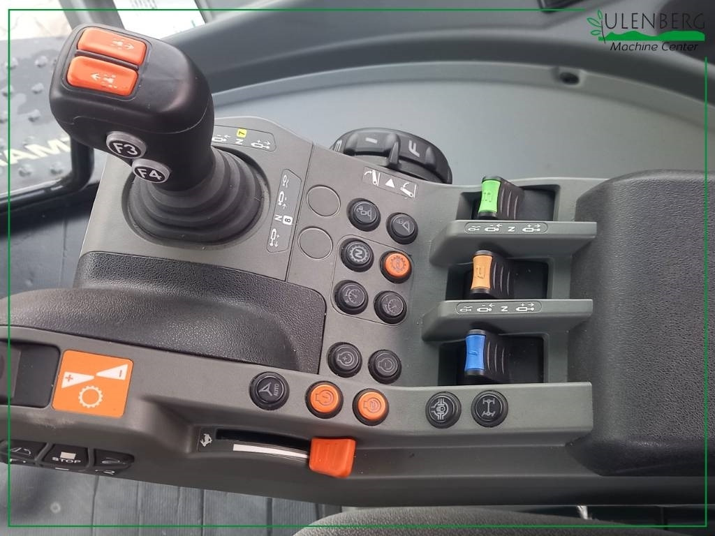 Traktor Claas Arion 630: 8 kép. Traktor Claas Arion 630: 8 kép.