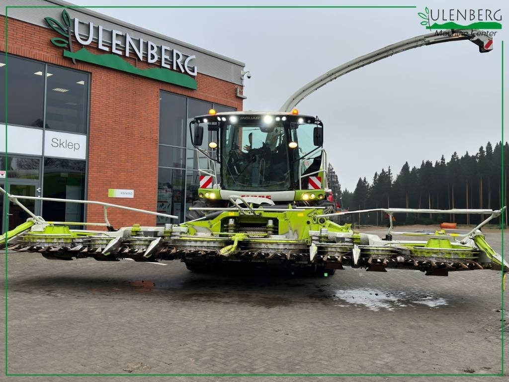 Önjáró szecskázógép Claas JAGUAR 970 +ORBIS 900: 7 kép. Önjáró szecskázógép Claas JAGUAR 970 +ORBIS 900: 7 kép.