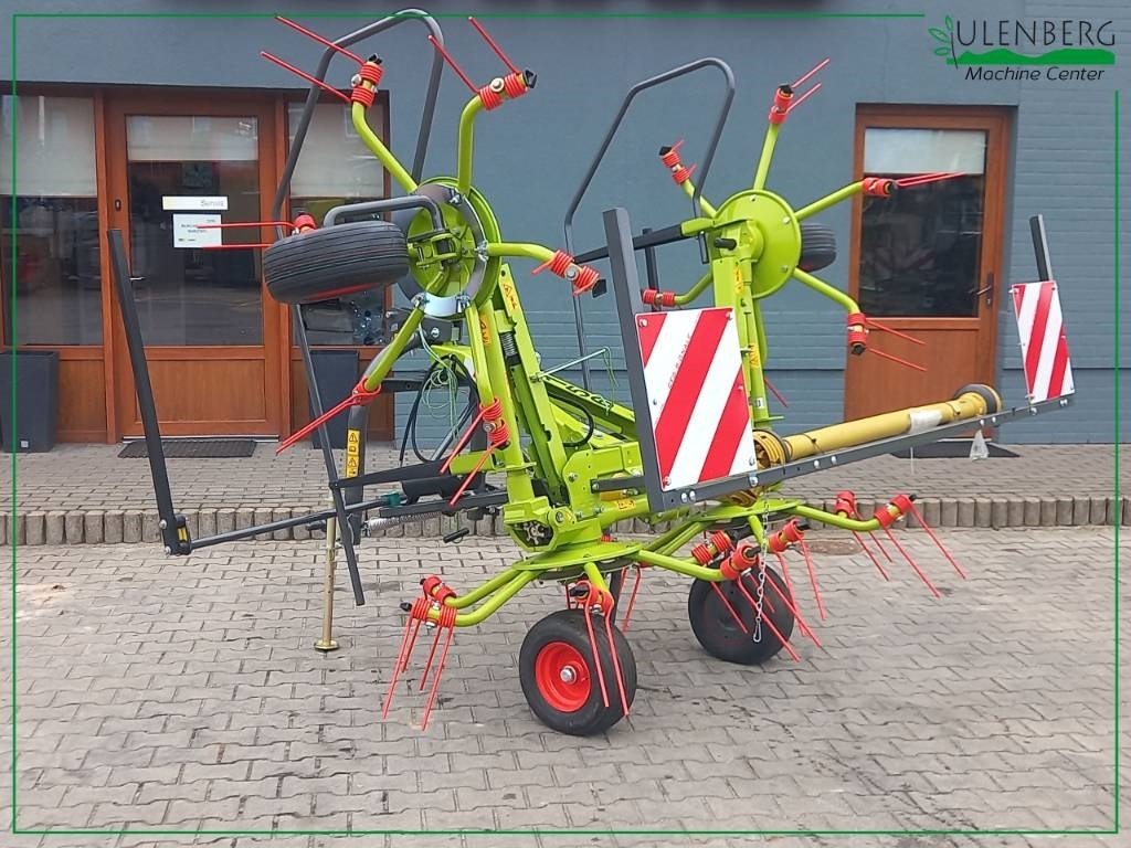Claas VOLTO 45 - Szénaforgató: 4 kép. Claas VOLTO 45 - Szénaforgató: 4 kép.