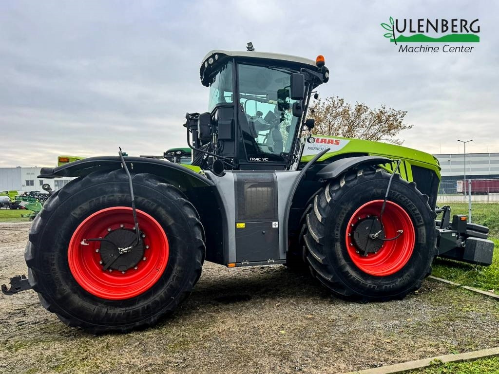 Claas Xerion 5000 Trac VC - Traktor: 3 kép. Claas Xerion 5000 Trac VC - Traktor: 3 kép.