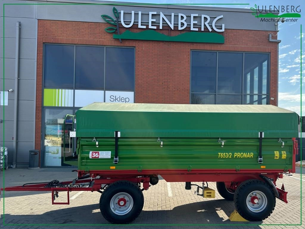Pronar T 653/2 - Mezőgazdasági billenőpótkocsi: 3 kép. Pronar T 653/2 - Mezőgazdasági billenőpótkocsi: 3 kép.