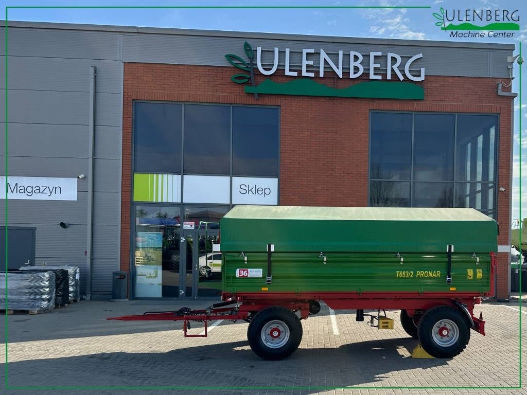 Pronar T 653/2 - Mezőgazdasági billenőpótkocsi: 1 kép. Pronar T 653/2 - Mezőgazdasági billenőpótkocsi: 1 kép.