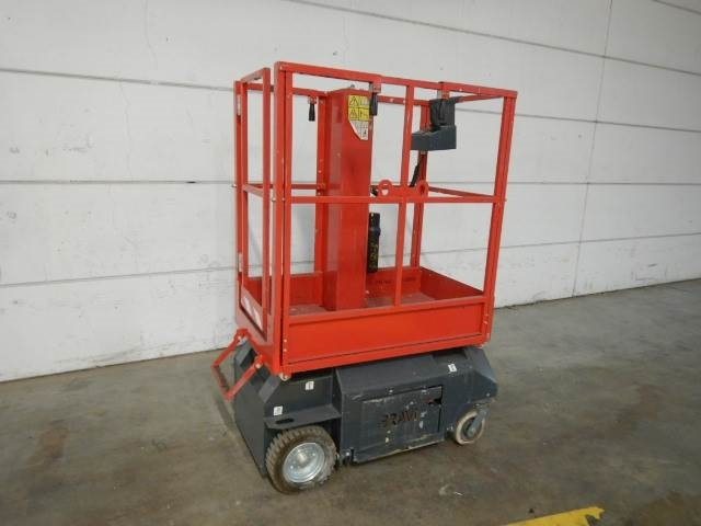 Bravi Leonardo HD - Oszlopos személyemelő: 2 kép. Bravi Leonardo HD - Oszlopos személyemelő: 2 kép.