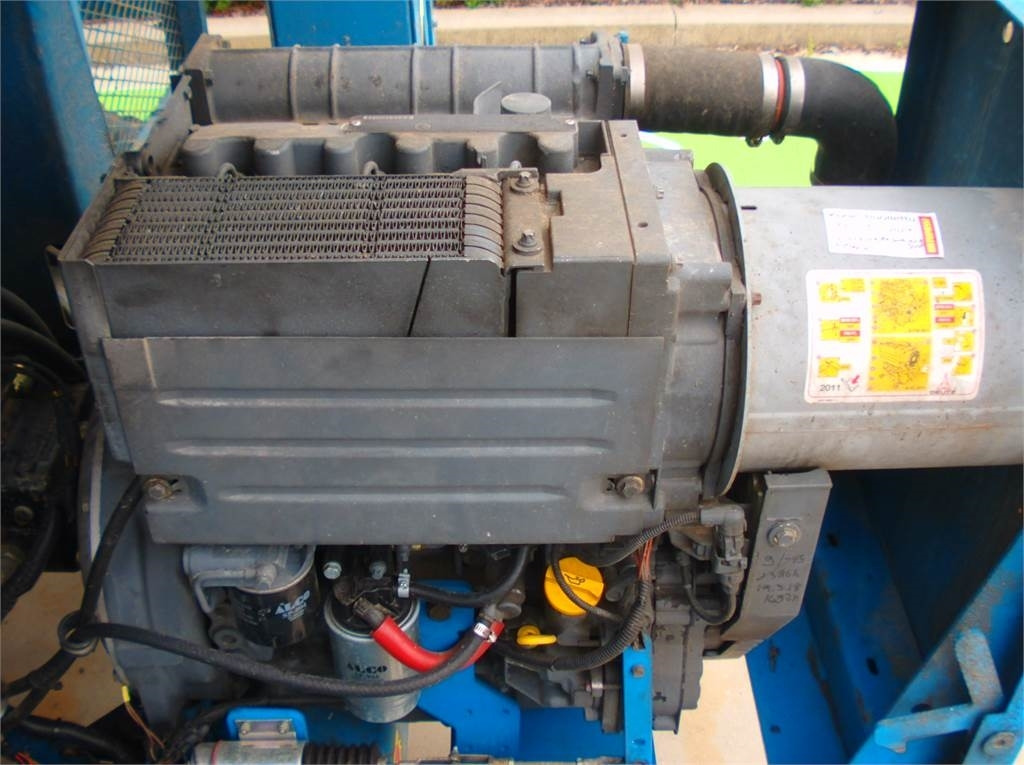 Genie GS4390RT - Ollós emelő: 5 kép. Genie GS4390RT - Ollós emelő: 5 kép.