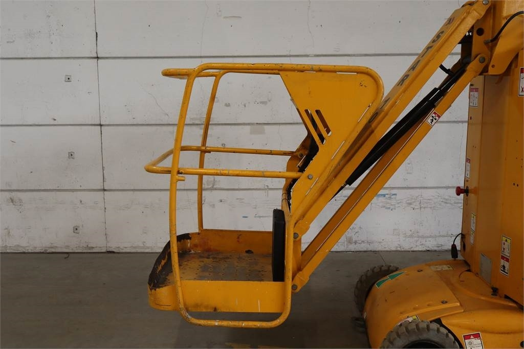 Oszlopos személyemelő Haulotte STAR 10: 11 kép.