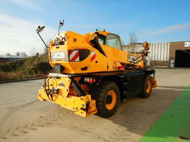 JCB 555-210R - Teleszkópos rakodó: 4 kép. JCB 555-210R - Teleszkópos rakodó: 4 kép.
