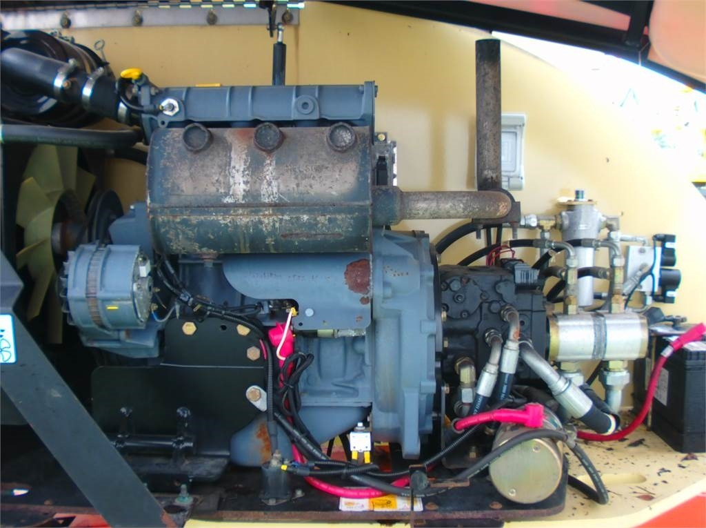 JLG 460SJ - Teleszkópos emelő: 5 kép. JLG 460SJ - Teleszkópos emelő: 5 kép.