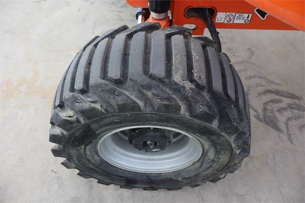 Személyemelő JLG 520AJ: 15 kép.