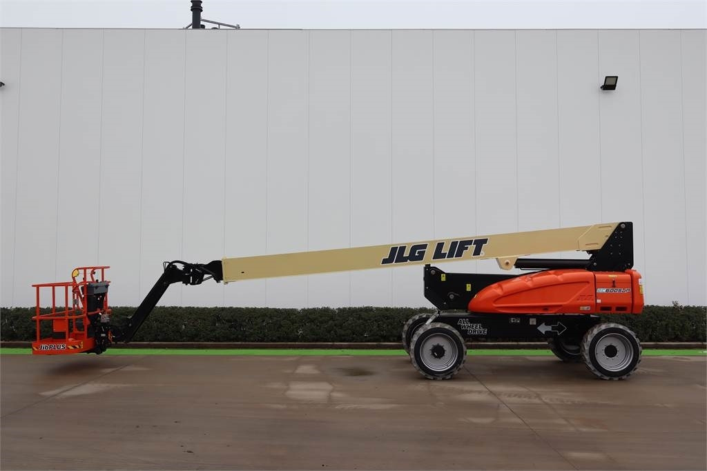 JLG EC 600SJP - Teleszkópos emelő: 1 kép. JLG EC 600SJP - Teleszkópos emelő: 1 kép.