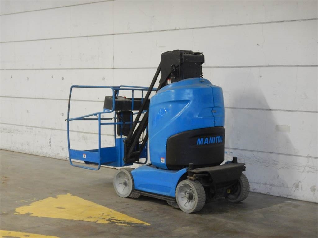 Manitou 100VJR - Oszlopos személyemelő: 3 kép. Manitou 100VJR - Oszlopos személyemelő: 3 kép.