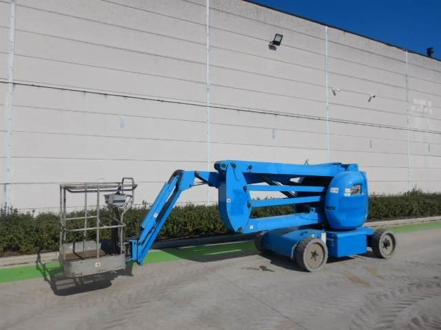 Manitou 150AETJC - Személyemelő: 2 kép. Manitou 150AETJC - Személyemelő: 2 kép.