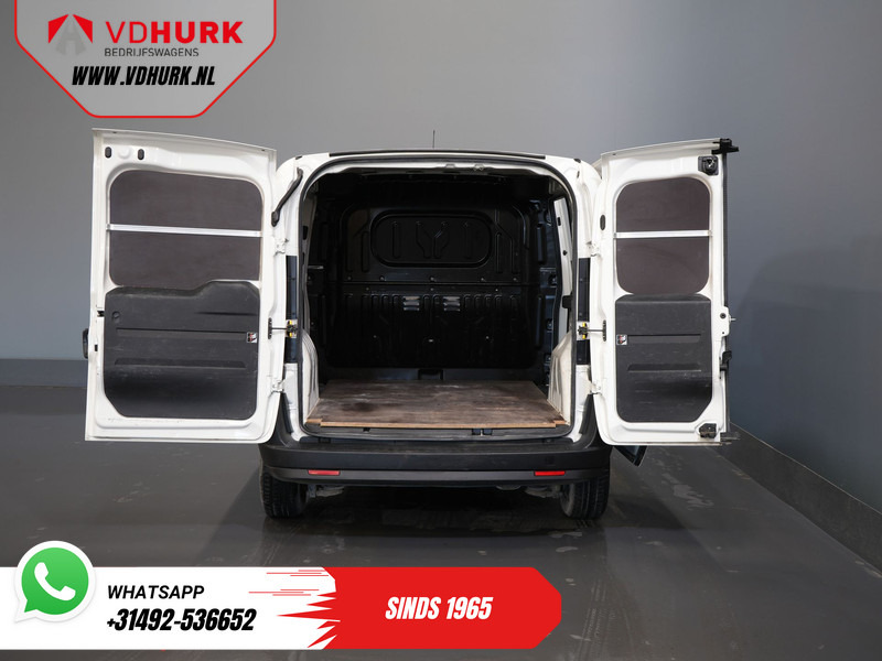 Fiat Dobló Cargo 1.3 MJ BPM VRIJ! 7x Voorraad NL Auto/ Airco/ Bluetooth/ Betimmering - Kis furgon: 5 kép. Fiat Dobló Cargo 1.3 MJ BPM VRIJ! 7x Voorraad NL Auto/ Airco/ Bluetooth/ Betimmering - Kis furgon: 5 kép.