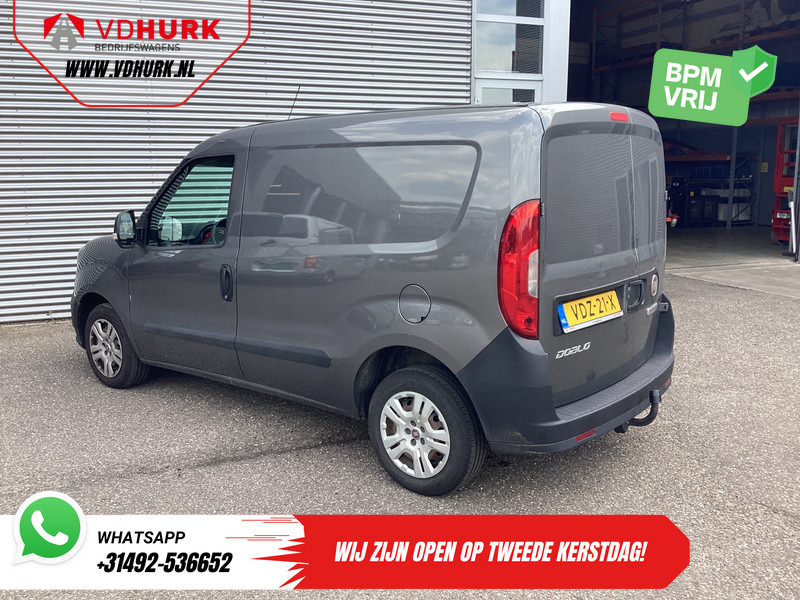 Fiat Doblò Cargo 1.6 MJ 105 pk 3Pers./ Airco/ Cruise/ Navi/ Trekhaak - Kis furgon: 2 kép. Fiat Doblò Cargo 1.6 MJ 105 pk 3Pers./ Airco/ Cruise/ Navi/ Trekhaak - Kis furgon: 2 kép.