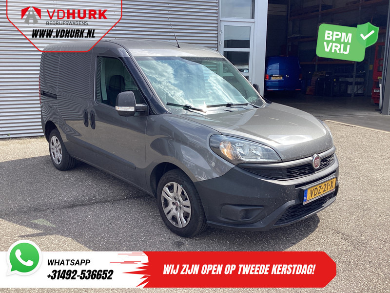 Fiat Doblò Cargo 1.6 MJ 105 pk 3Pers./ Airco/ Cruise/ Navi/ Trekhaak - Kis furgon: 1 kép. Fiat Doblò Cargo 1.6 MJ 105 pk 3Pers./ Airco/ Cruise/ Navi/ Trekhaak - Kis furgon: 1 kép.