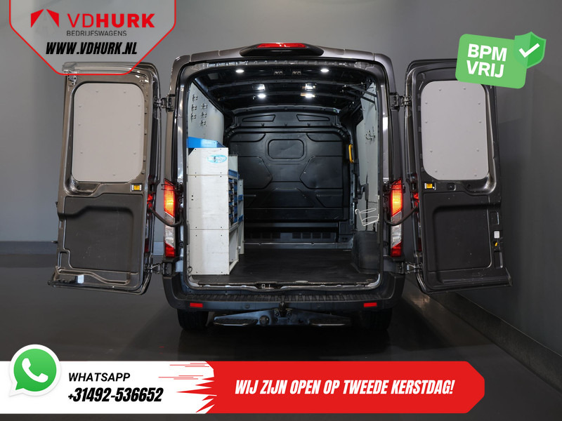 Ford Transit 350 2.0 TDCI 170 pk Aut. L2H2 BPM VRIJ! Carplay/ Navi/ Camera/ Inrichting/ Trekhaak/ PDC/ Cruise/ Airco - Furgon: 5 kép. Ford Transit 350 2.0 TDCI 170 pk Aut. L2H2 BPM VRIJ! Carplay/ Navi/ Camera/ Inrichting/ Trekhaak/ PDC/ Cruise/ Airco - Furgon: 5 kép.