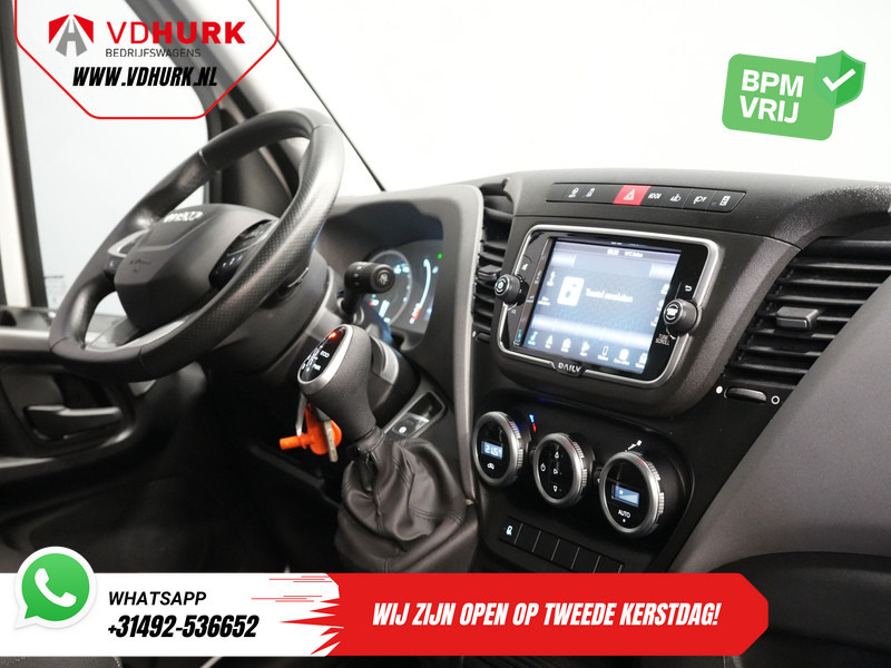 Iveco Daily 35S18HV 3.0 Aut. ZF BPM VRIJ! Bakwagen Laadklep/ Zijdeur/ LED/ Spoiler/ 3.5T trekverm./ Gev.Stoel/ Adapt.Cruise/ Navi/ Carplay/ - Dobozos kisteherautó: 3 kép. Iveco Daily 35S18HV 3.0 Aut. ZF BPM VRIJ! Bakwagen Laadklep/ Zijdeur/ LED/ Spoiler/ 3.5T trekverm./ Gev.Stoel/ Adapt.Cruise/ Navi/ Carplay/ - Dobozos kisteherautó: 3 kép.