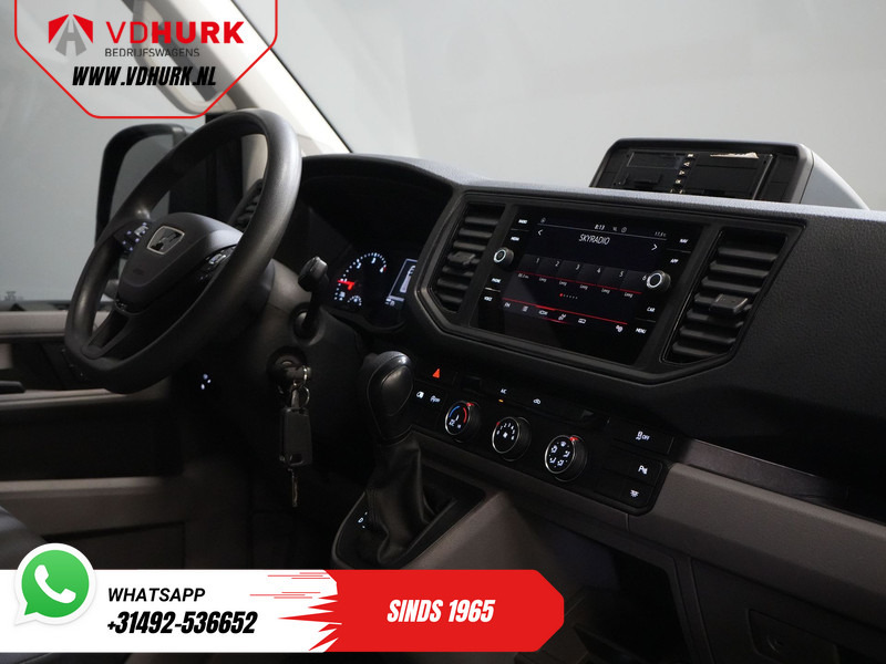 MAN TGE 35 2.0 180 pk DSG Aut. L3H3 BPM VRIJ! Imperiaal+Ladder/ Carplay/ Gev.stoel/ Inrichting/ Camera/ PDC/ Cruise/ Trekhaak/ Airco - Furgon: 3 kép. MAN TGE 35 2.0 180 pk DSG Aut. L3H3 BPM VRIJ! Imperiaal+Ladder/ Carplay/ Gev.stoel/ Inrichting/ Camera/ PDC/ Cruise/ Trekhaak/ Airco - Furgon: 3 kép.