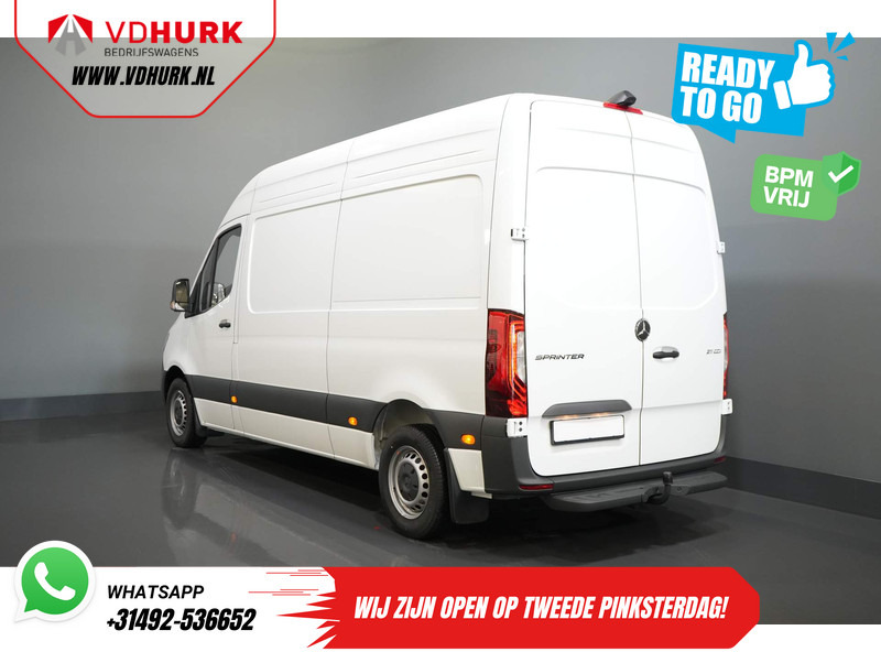 Mercedes-Benz Sprinter 211 Aut. L2H2 BPM VRIJ/ LED/ Standkachel/ Stoelverw./ Climate/ Carplay/ Camera/ Cruise/ Trekhaak - Kis furgon: 2 kép. Mercedes-Benz Sprinter 211 Aut. L2H2 BPM VRIJ/ LED/ Standkachel/ Stoelverw./ Climate/ Carplay/ Camera/ Cruise/ Trekhaak - Kis furgon: 2 kép.