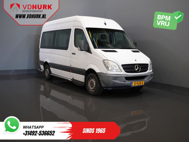Mercedes-Benz Sprinter 313 2.2 CDI L2H2 €9.922 Incl. BTW BPM VRIJ! EXPORT Combi/ 9 Persoons/ Kombi/ 9P/ Airco/ Rolstoellift - Minibusz, Kisbusz: 1 kép. Mercedes-Benz Sprinter 313 2.2 CDI L2H2 €9.922 Incl. BTW BPM VRIJ! EXPORT Combi/ 9 Persoons/ Kombi/ 9P/ Airco/ Rolstoellift - Minibusz, Kisbusz: 1 kép.