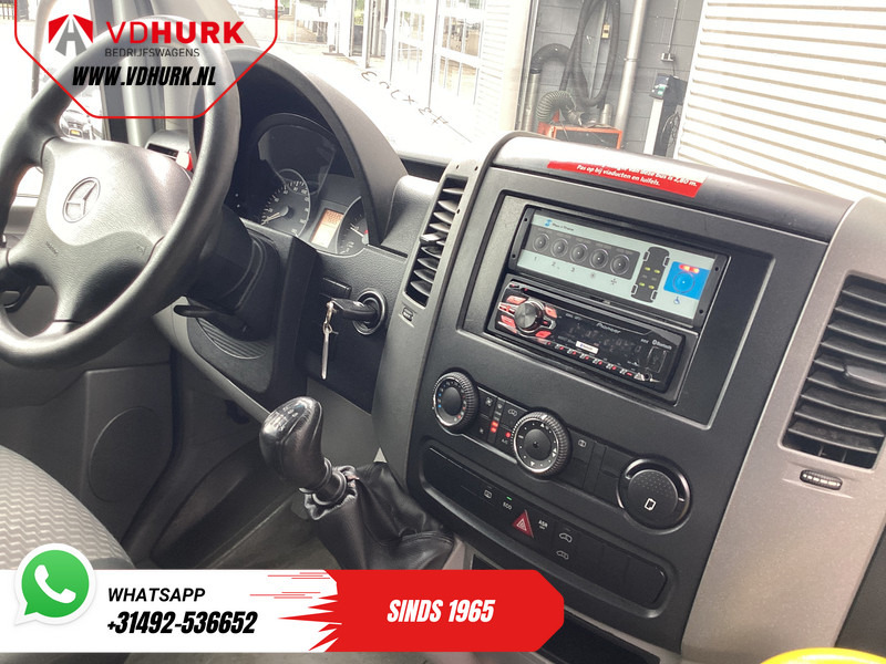 Mercedes-Benz Sprinter 313 2.2 CDI L2H2 €9.922 Incl. BTW BPM VRIJ! EXPORT ONLY Combi/ 9 Persoons/ Kombi/ 9P/ Airco/ Rolstoellift - Minibusz, Kisbusz: 3 kép. Mercedes-Benz Sprinter 313 2.2 CDI L2H2 €9.922 Incl. BTW BPM VRIJ! EXPORT ONLY Combi/ 9 Persoons/ Kombi/ 9P/ Airco/ Rolstoellift - Minibusz, Kisbusz: 3 kép.