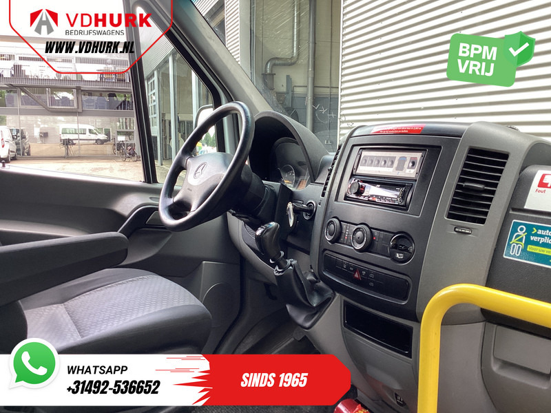 Mercedes-Benz Sprinter 313 2.2 CDI L2H2 €9.922 Incl. BTW BPM VRIJ! EXPORT ONLY Combi/ 9 Persoons/ Kombi/ 9P/ Airco/ Rolstoellift - Minibusz, Kisbusz: 3 kép. Mercedes-Benz Sprinter 313 2.2 CDI L2H2 €9.922 Incl. BTW BPM VRIJ! EXPORT ONLY Combi/ 9 Persoons/ Kombi/ 9P/ Airco/ Rolstoellift - Minibusz, Kisbusz: 3 kép.