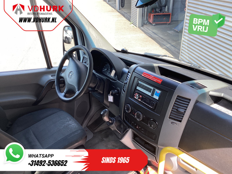 Mercedes-Benz Sprinter 313 2.2 CDI L2H2 €9922 Incl. BTW BPM VRIJ! EXPORT ONLY Combi/ 9 Persoons/ Kombi/ 9P/ Airco/ Rolstoellift - Minibusz, Kisbusz: 3 kép. Mercedes-Benz Sprinter 313 2.2 CDI L2H2 €9922 Incl. BTW BPM VRIJ! EXPORT ONLY Combi/ 9 Persoons/ Kombi/ 9P/ Airco/ Rolstoellift - Minibusz, Kisbusz: 3 kép.