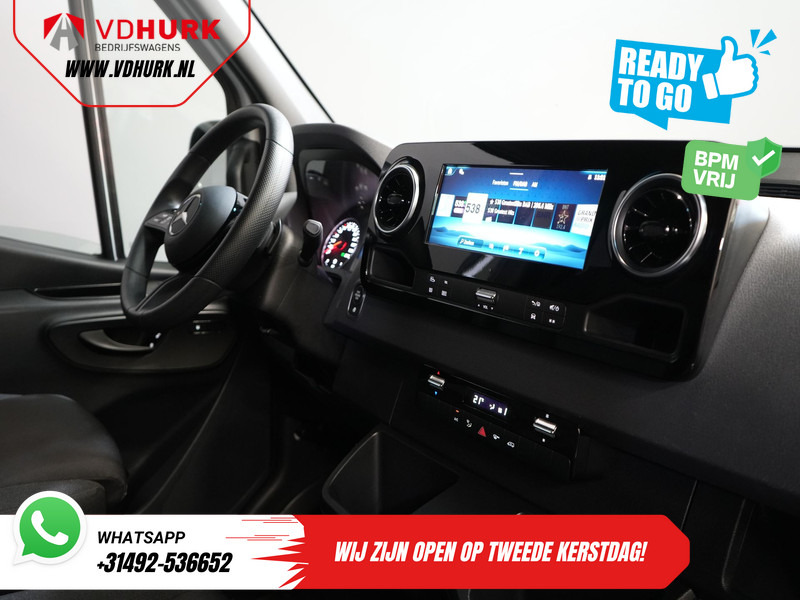 Mercedes-Benz Sprinter 317 CDI Aut. L2H2 BPM VRIJ! Gev.Stoel/ 270 Gr.Deuren/ Stoelverw./ Navi/ Camera/ Cruise/ Airco/ DAB - Furgon: 3 kép. Mercedes-Benz Sprinter 317 CDI Aut. L2H2 BPM VRIJ! Gev.Stoel/ 270 Gr.Deuren/ Stoelverw./ Navi/ Camera/ Cruise/ Airco/ DAB - Furgon: 3 kép.