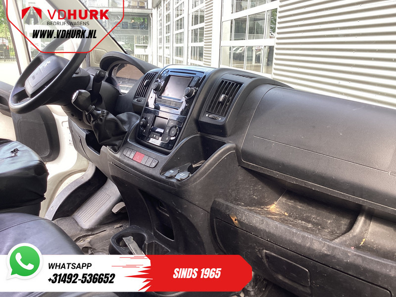Peugeot Boxer 2.0 HDI 130 pk L2H2 EXPORT ONLY Gev.Stoel/ Climate/ Navi/ Camera/ Cruise/ Trekhaak - Kis furgon: 3 kép. Peugeot Boxer 2.0 HDI 130 pk L2H2 EXPORT ONLY Gev.Stoel/ Climate/ Navi/ Camera/ Cruise/ Trekhaak - Kis furgon: 3 kép.