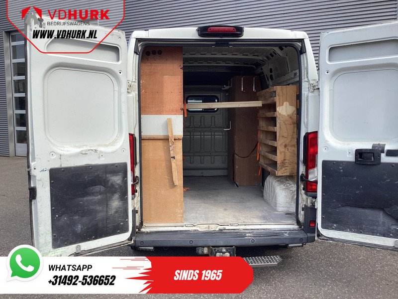 Peugeot Boxer 2.0 HDI 130 pk L2H2 EXPORT ONLY Gev.Stoel/ Climate/ Navi/ Camera/ Cruise/ Trekhaak - Kis furgon: 5 kép. Peugeot Boxer 2.0 HDI 130 pk L2H2 EXPORT ONLY Gev.Stoel/ Climate/ Navi/ Camera/ Cruise/ Trekhaak - Kis furgon: 5 kép.