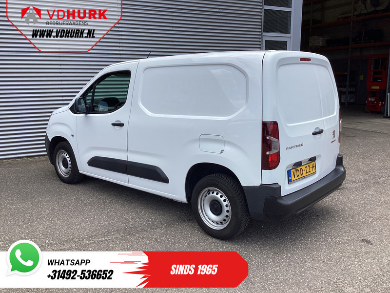 Peugeot Partner 1.6 HDI 75 pk EXPORT ONLY Rijdt Prima/ Volledig Onderhouden/ Airco/ - Kis furgon: 2 kép. Peugeot Partner 1.6 HDI 75 pk EXPORT ONLY Rijdt Prima/ Volledig Onderhouden/ Airco/ - Kis furgon: 2 kép.