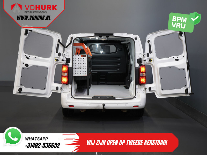 Peugeot e-Expert L2 75 kWh 330 km WLTP Snellader/ Stoelverw./ Navi/ Carplay/ Camera/ Climate/ LMV/ Cruise - Kis furgon, Elektromos kisteherautó: 5 kép. Peugeot e-Expert L2 75 kWh 330 km WLTP Snellader/ Stoelverw./ Navi/ Carplay/ Camera/ Climate/ LMV/ Cruise - Kis furgon, Elektromos kisteherautó: 5 kép.