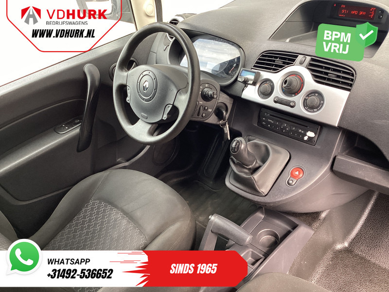 Renault Kangoo Express 1.5 dCi 90 pk EXPORT ONLY Inrichting/ Cruise/ PDC/ Airco/ Trekhaak - Kis furgon: 3 kép. Renault Kangoo Express 1.5 dCi 90 pk EXPORT ONLY Inrichting/ Cruise/ PDC/ Airco/ Trekhaak - Kis furgon: 3 kép.