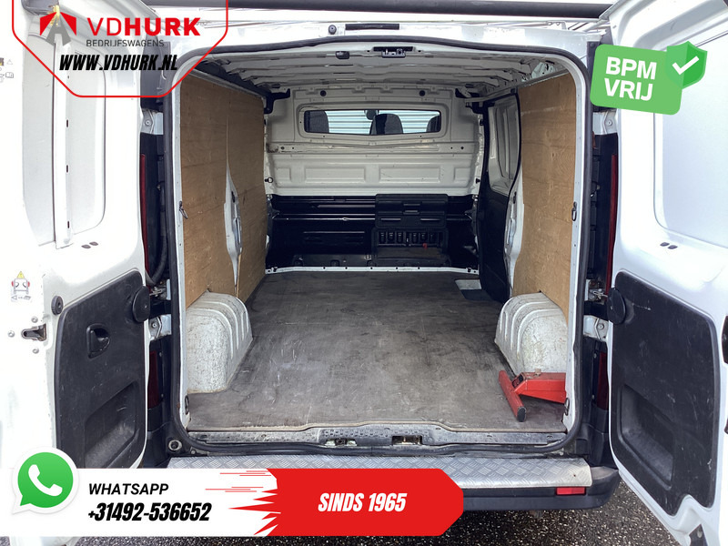 Renault Trafic 1.6 dCi 120 pk L2 BPM VRIJ! NL Auto/ 3 Pers./ Imperiaal/ Navi/ Airco/ Cruise/ PDC/ Trekhaak - Kis furgon: 4 kép. Renault Trafic 1.6 dCi 120 pk L2 BPM VRIJ! NL Auto/ 3 Pers./ Imperiaal/ Navi/ Airco/ Cruise/ PDC/ Trekhaak - Kis furgon: 4 kép.