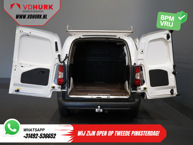 Toyota PROACE CITY 1.5 100 pk L2 BPM VRIJ! Imperiaal/ NL Auto/ Airco/ Cruise/ Trekhaak - Kis furgon: 5 kép. Toyota PROACE CITY 1.5 100 pk L2 BPM VRIJ! Imperiaal/ NL Auto/ Airco/ Cruise/ Trekhaak - Kis furgon: 5 kép.
