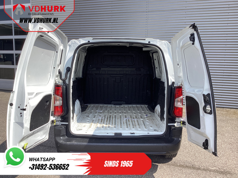Toyota PROACE CITY 1.5 D 100 pk EXPORT ONLY Carplay/ Navi/ PDC/ Cruise/ Airco - Kis furgon: 5 kép. Toyota PROACE CITY 1.5 D 100 pk EXPORT ONLY Carplay/ Navi/ PDC/ Cruise/ Airco - Kis furgon: 5 kép.