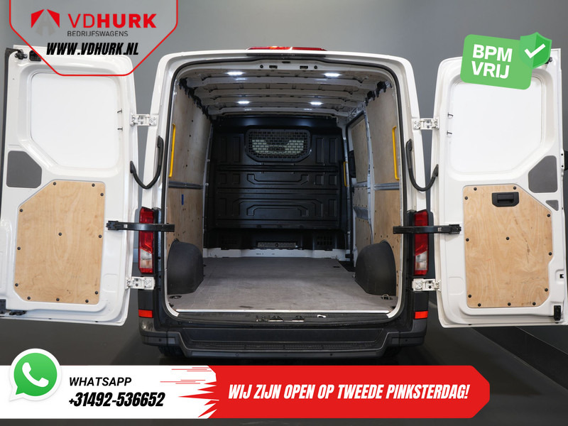 Volkswagen Crafter 2.0 TDI DSG Aut. L3H2 BPM VRIJ CarPlay/ Navi/ Airco/ PDC V+A - Kis furgon: 5 kép. Volkswagen Crafter 2.0 TDI DSG Aut. L3H2 BPM VRIJ CarPlay/ Navi/ Airco/ PDC V+A - Kis furgon: 5 kép.