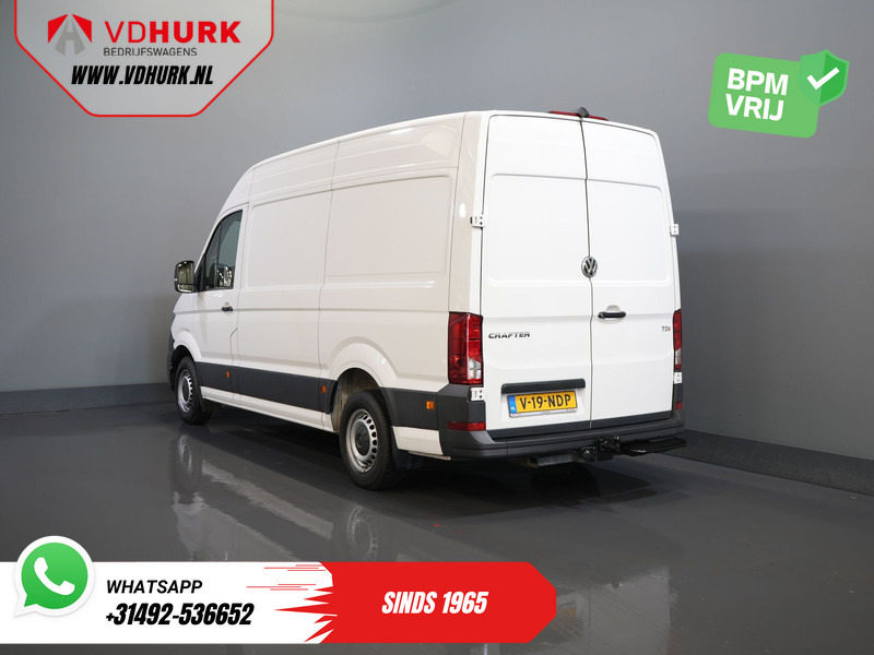 Volkswagen Crafter 35 2.0 TDI 140 pk DSG Aut. L3H3 BPM VRIJ! Carplay/ Camera/ Cruise/ Trekhaak/ Betimmerd/ Airco - Furgon: 2 kép. Volkswagen Crafter 35 2.0 TDI 140 pk DSG Aut. L3H3 BPM VRIJ! Carplay/ Camera/ Cruise/ Trekhaak/ Betimmerd/ Airco - Furgon: 2 kép.