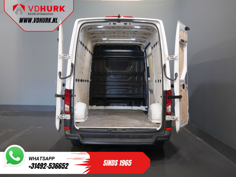 Volkswagen Crafter 35 2.0 TDI 140 pk L3H3 BPM VRIJ! 270Gr. Deuren/ Carplay/ Climate/ Camera/ Cruise - Furgon: 5 kép. Volkswagen Crafter 35 2.0 TDI 140 pk L3H3 BPM VRIJ! 270Gr. Deuren/ Carplay/ Climate/ Camera/ Cruise - Furgon: 5 kép.