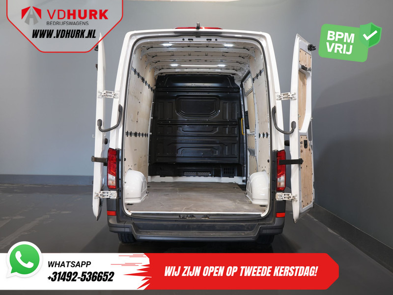 Volkswagen Crafter 35 2.0 TDI 140 pk L3H3 BPM VRIJ! 270Gr. Deuren/ Carplay/ Climate/ Camera/ Cruise - Furgon: 5 kép. Volkswagen Crafter 35 2.0 TDI 140 pk L3H3 BPM VRIJ! 270Gr. Deuren/ Carplay/ Climate/ Camera/ Cruise - Furgon: 5 kép.