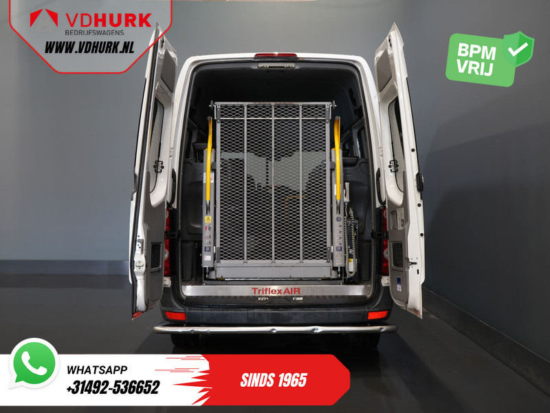 Volkswagen Crafter 35 2.0 TDI L2H2 EXPORT Combi/ 9 Persoons/ Kombi/ 9P/ Sidebar/ Rearbar/ Cruise/ Airco/ Rolstoellift - Minibusz, Kisbusz: 5 kép. Volkswagen Crafter 35 2.0 TDI L2H2 EXPORT Combi/ 9 Persoons/ Kombi/ 9P/ Sidebar/ Rearbar/ Cruise/ Airco/ Rolstoellift - Minibusz, Kisbusz: 5 kép.