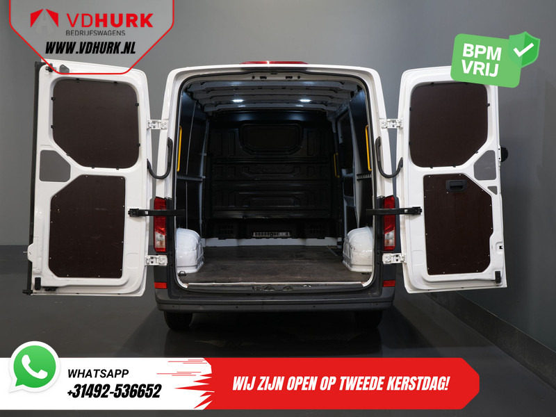 Volkswagen Crafter 35 2.0 TDI L3H2 BPM VRIJ! Airco/ PDC/ Bluetooth/ Betimmering - Furgon: 5 kép. Volkswagen Crafter 35 2.0 TDI L3H2 BPM VRIJ! Airco/ PDC/ Bluetooth/ Betimmering - Furgon: 5 kép.