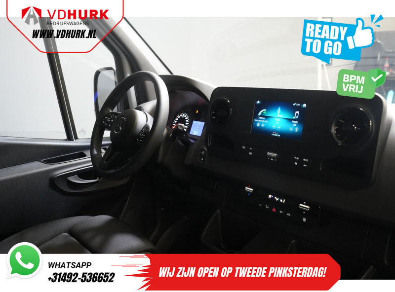 Volkswagen Crafter (MB Sprinter 211) Aut. L2H2 BPM VRIJ/ LED/ Standkachel/ Stoelverw./ Carplay/ Cruise/ Camera - Kis furgon: 3 kép. Volkswagen Crafter (MB Sprinter 211) Aut. L2H2 BPM VRIJ/ LED/ Standkachel/ Stoelverw./ Carplay/ Cruise/ Camera - Kis furgon: 3 kép.