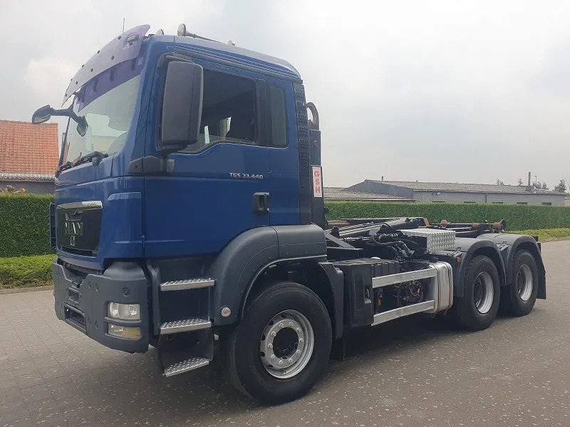 MAN TGS 33.440 - Horgos rakodó teherautó: 4 kép. MAN TGS 33.440 - Horgos rakodó teherautó: 4 kép.