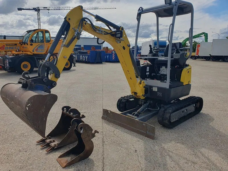 WACKER NEUSON E13-01 - MODEL EZ17 - Mezőgazdasági gépek: 3 kép. WACKER NEUSON E13-01 - MODEL EZ17 - Mezőgazdasági gépek: 3 kép.