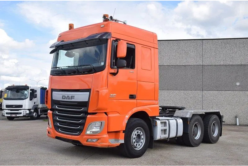 DAF XF 460 - - 58 TON - Nyergesvontató: 1 kép. DAF XF 460 - - 58 TON - Nyergesvontató: 1 kép.