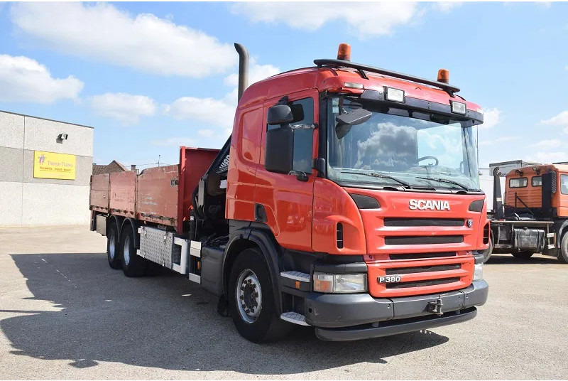 Scania P 380 HIAB 222 C - Darus autó: 4 kép. Scania P 380 HIAB 222 C - Darus autó: 4 kép.